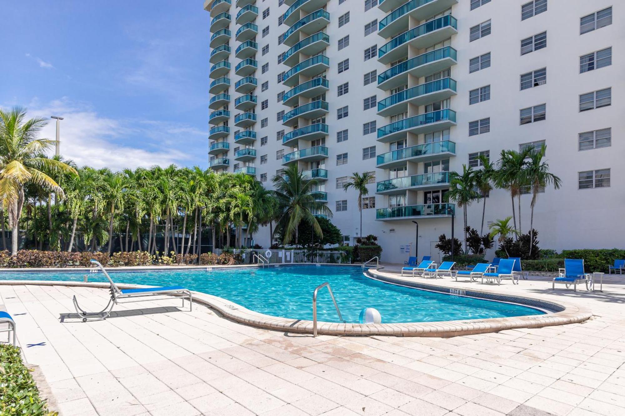 Ocean Reserve Sunny Isles Beach Extérieur photo
