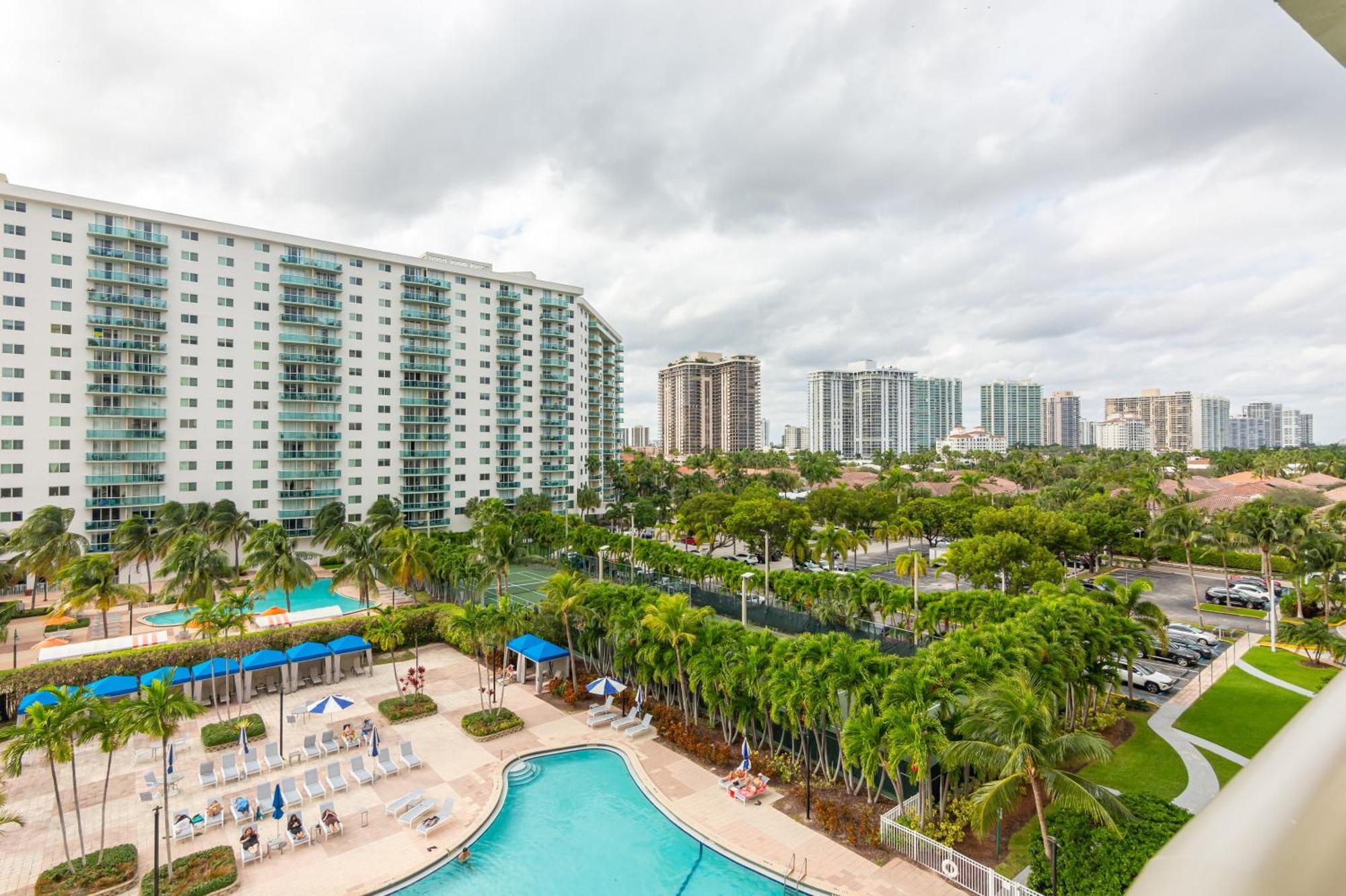 Ocean Reserve Sunny Isles Beach Extérieur photo