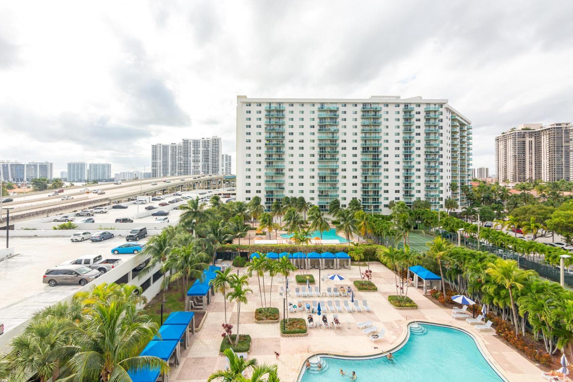 Ocean Reserve Sunny Isles Beach Extérieur photo