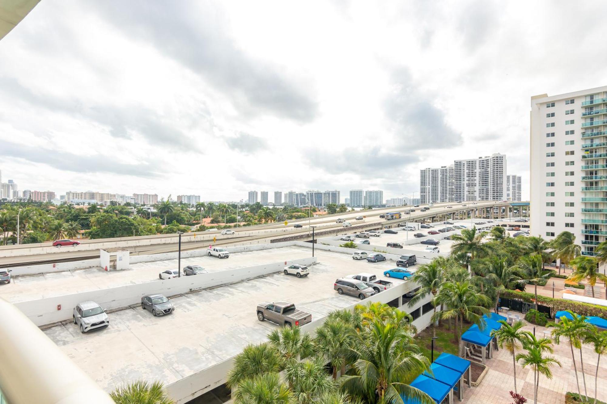 Ocean Reserve Sunny Isles Beach Extérieur photo